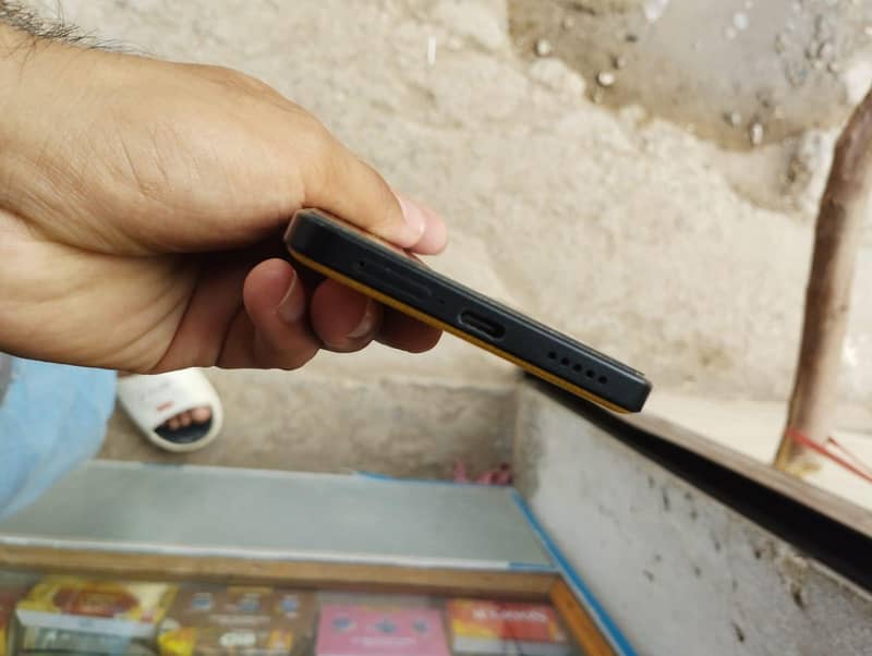Poco x6 pro 4