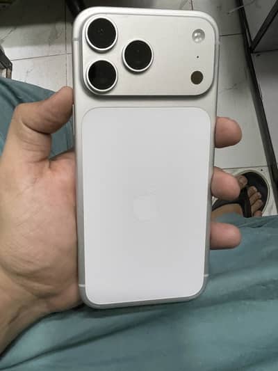 17 pro max 512 factory unlocked