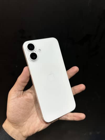 iPhone 16 Plus