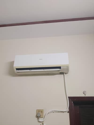 haier 1 ton AC
