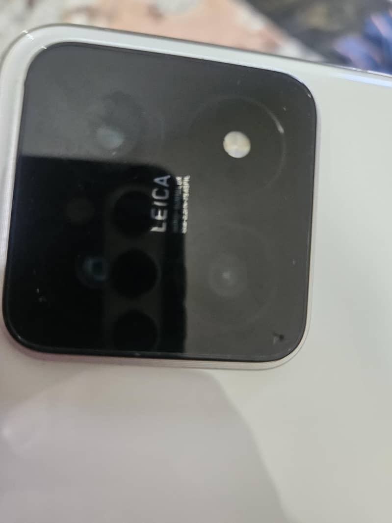 Xiaomi 14 1