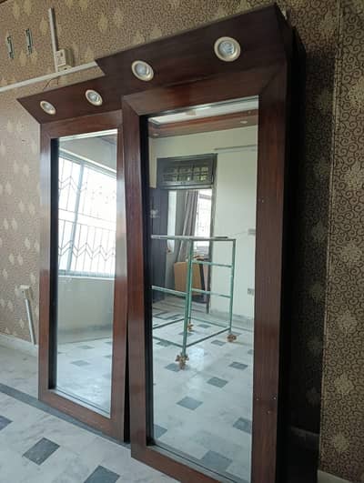 Wall mirrors