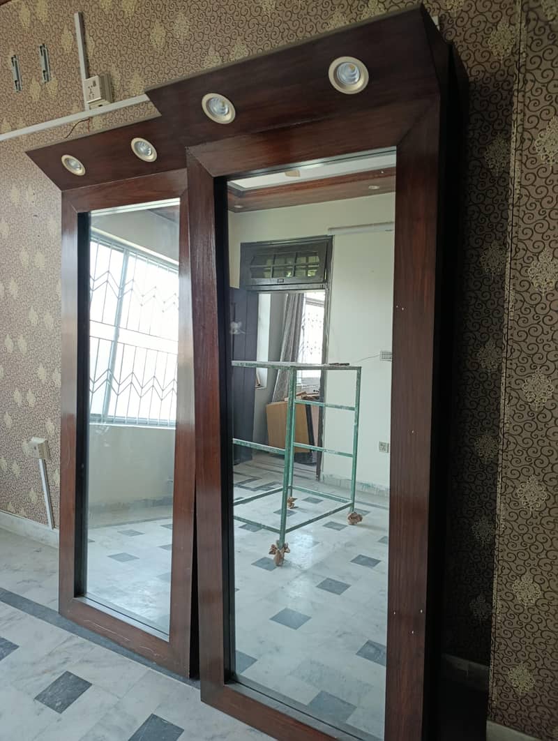 Wall mirrors 3