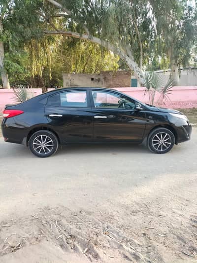 toyota yaris 2022 1.5 bumper to Bumper janeun