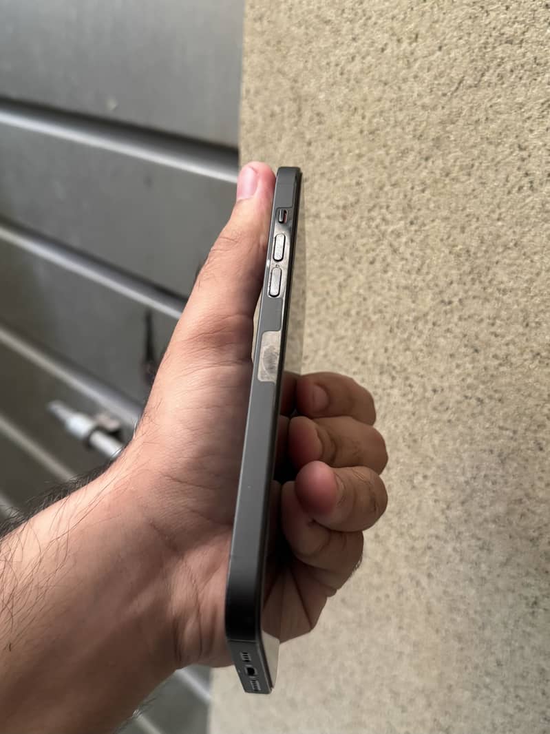 Iphone 14 pro max 4