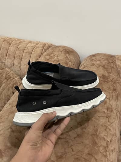 Medicated foam sole shoes in low price