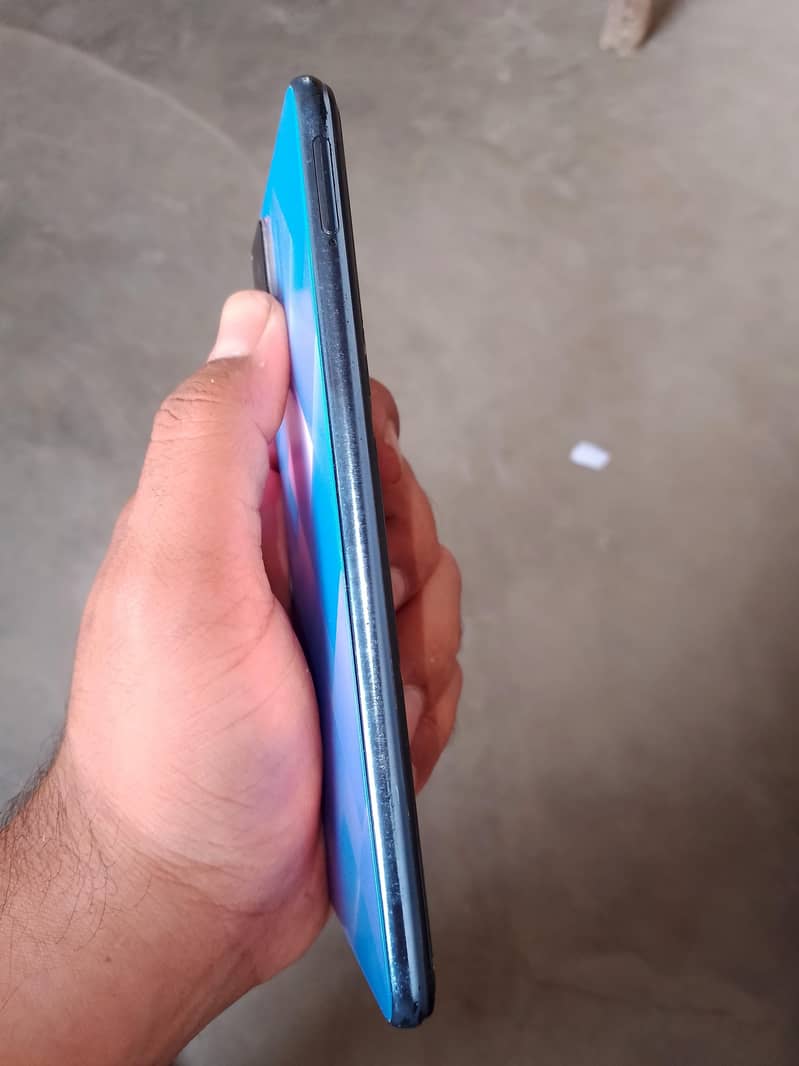Vivo V21e 4