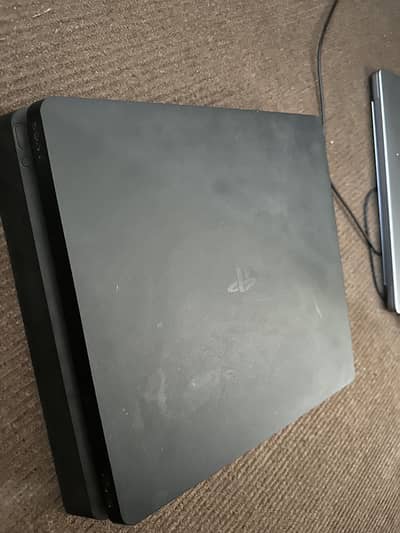 PS4 slim 1tb