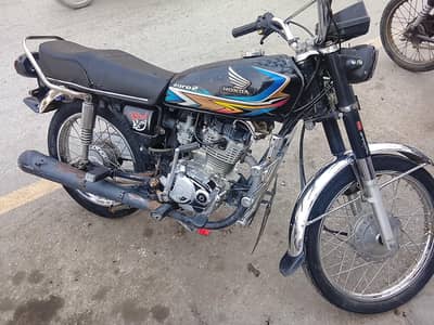 United 125 2021 model available