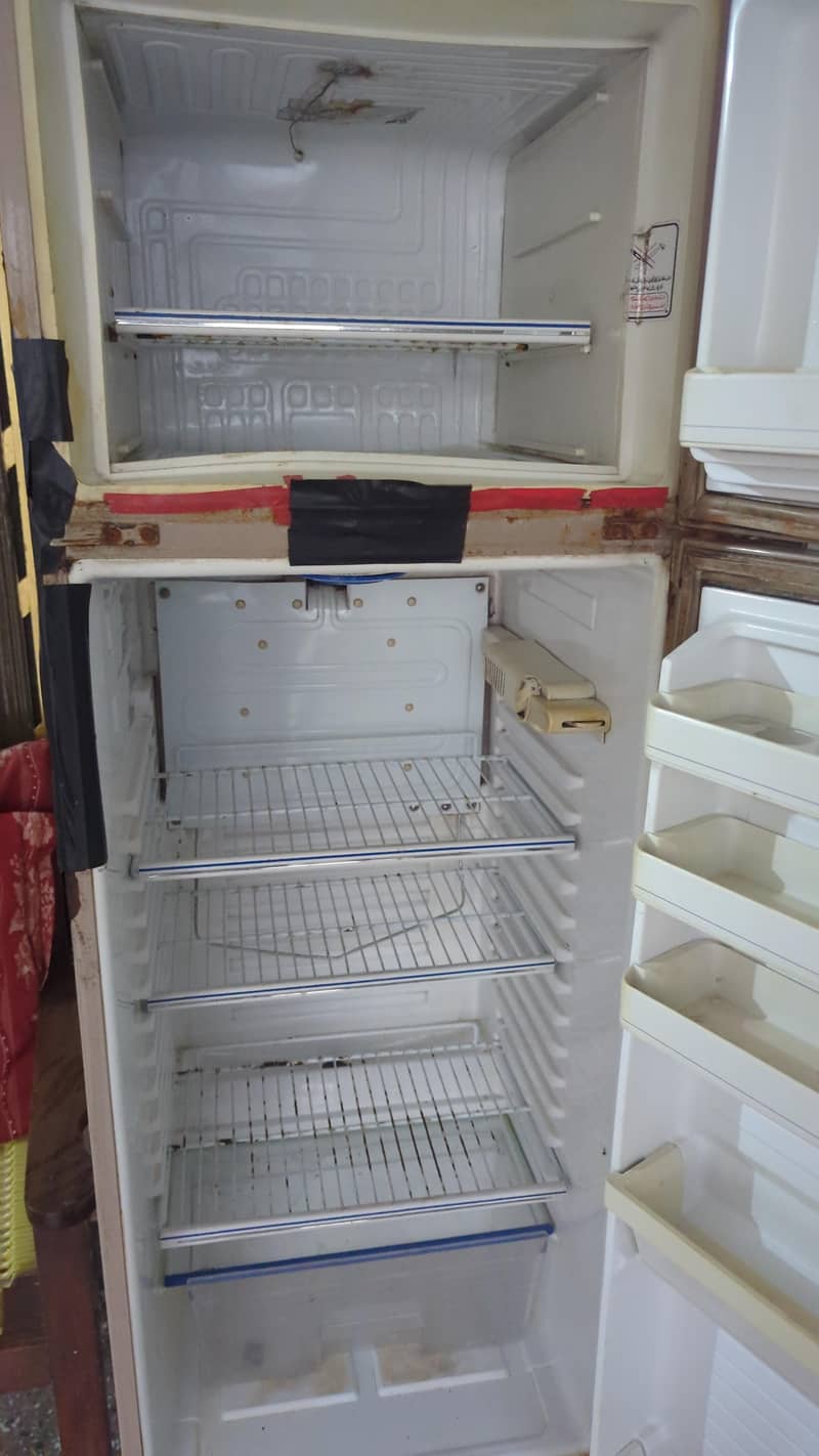 Dawlance fridge 1