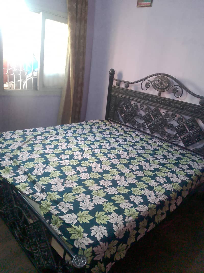 iron bed 3