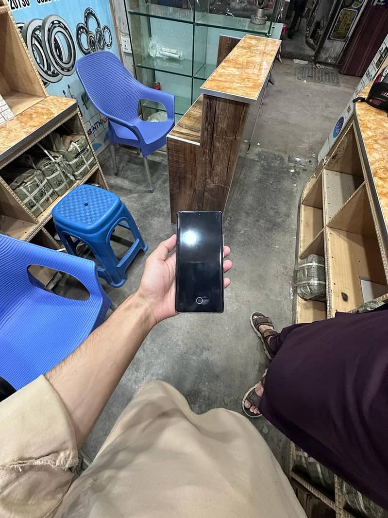 redme note - 14pro 1