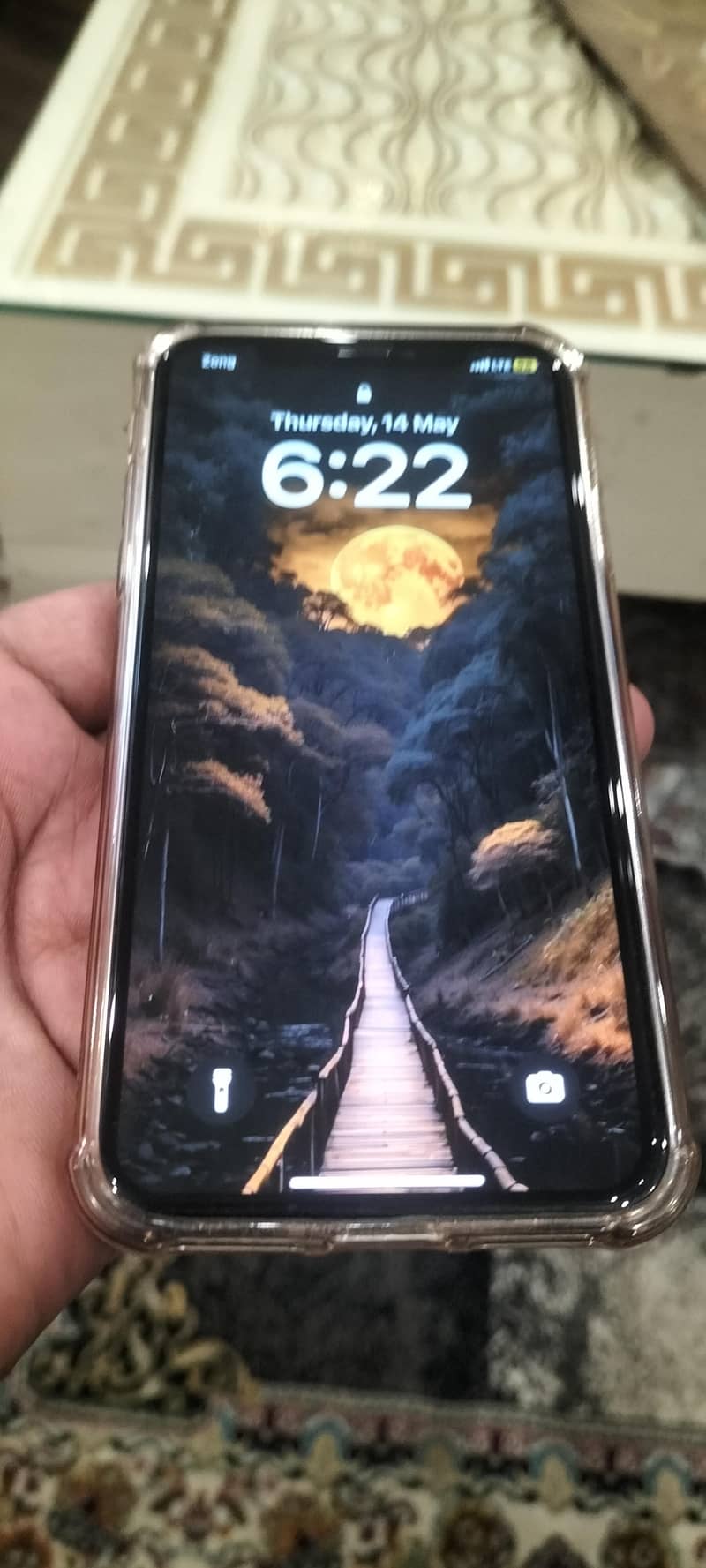 iPhone XS 3