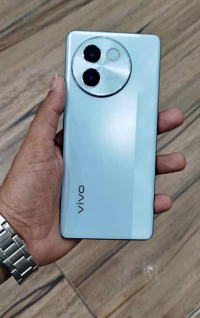 Vivo V30 e 16/256gb