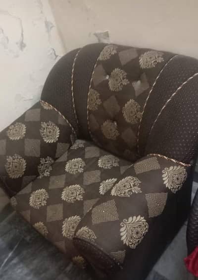 Sofa 5 seater available for sale