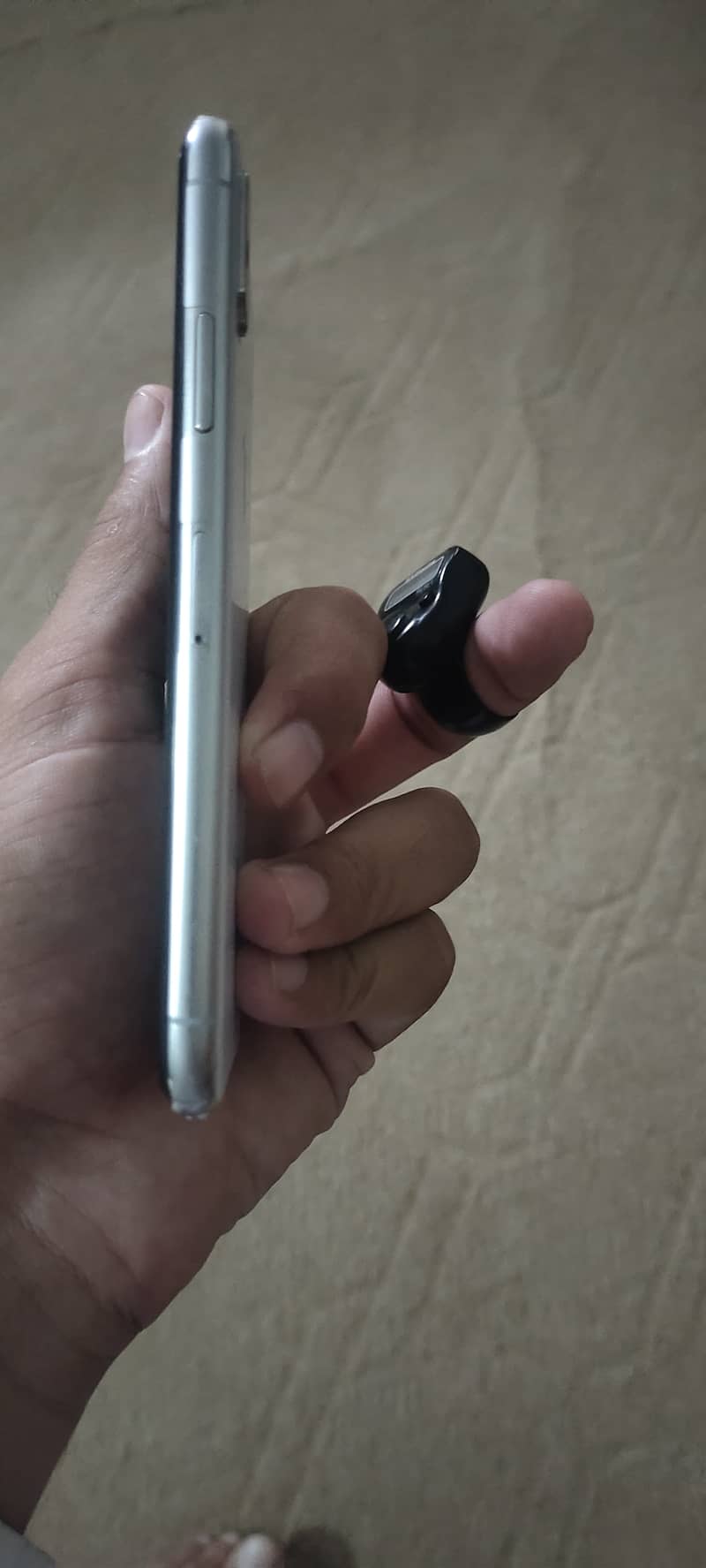 Apple iPhone X 4