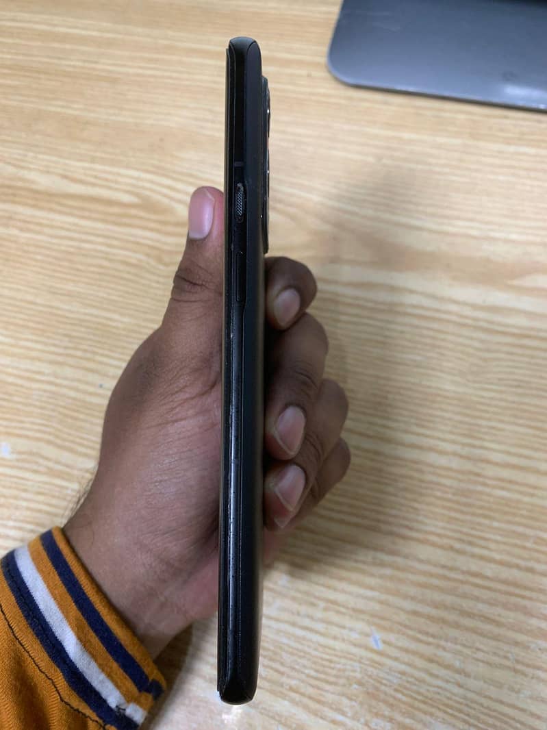 ONE PLUS 9 PRO 4
