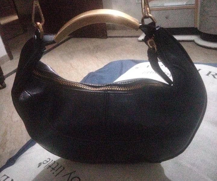 torry burch coded authentic bag. excellent condition 4