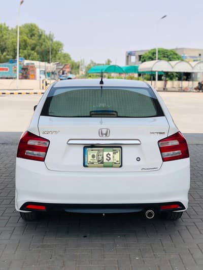City 1.3 Automatic bumper to bumper jenion