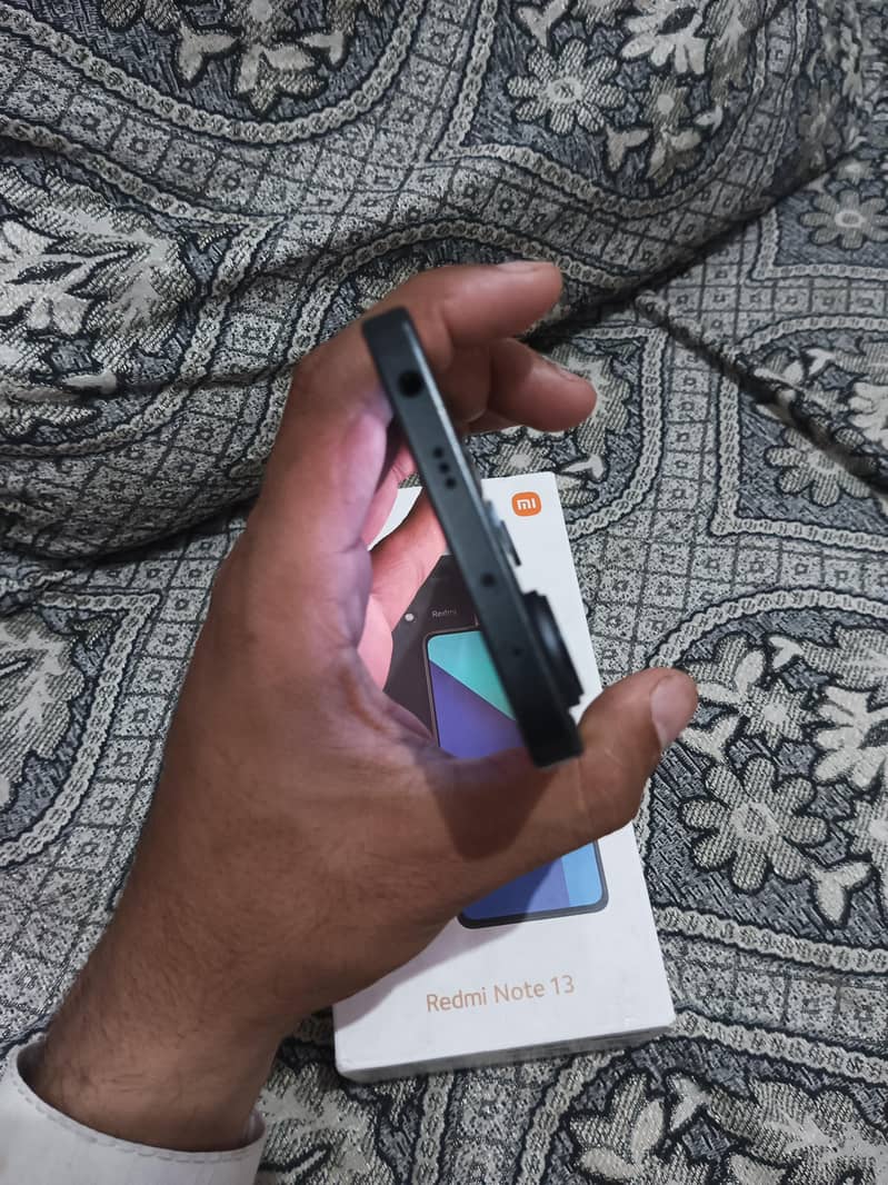 Redmi note 13 mobile 3