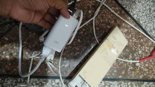 Nanostation M2 2.4ghz with original Poe working perfect