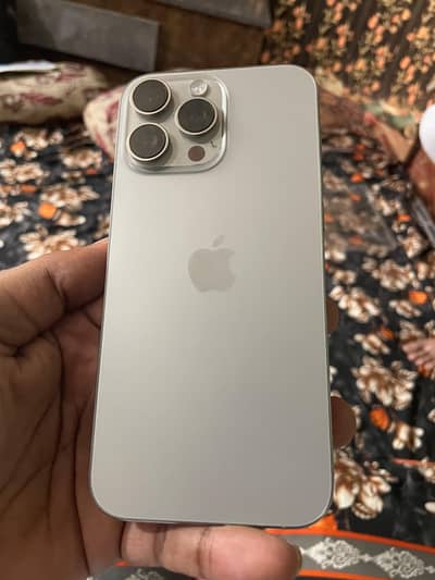 iphone 16 pro max just 11 cycles