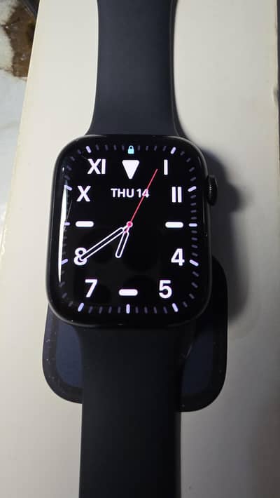 Apple watch series 8, 45mm almost brand new condition 32gb Storage/GPS