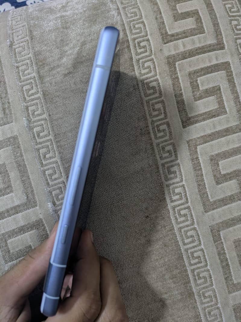 Google pixel 7a 5