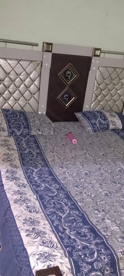 FURNITER BED DRESSING ALMARI