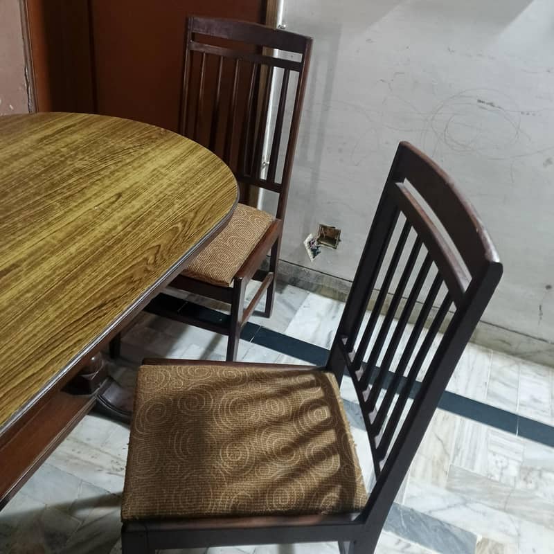 Dining table with five chairs 1
