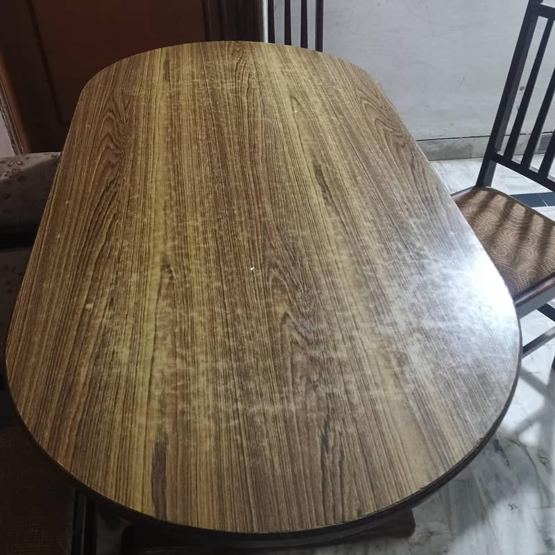 Dining table with five chairs 2