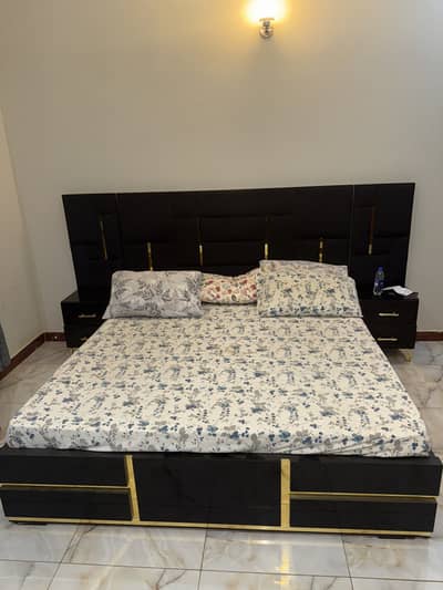 Bed Set with side tables, 6 door wardrobe and Dressing Table