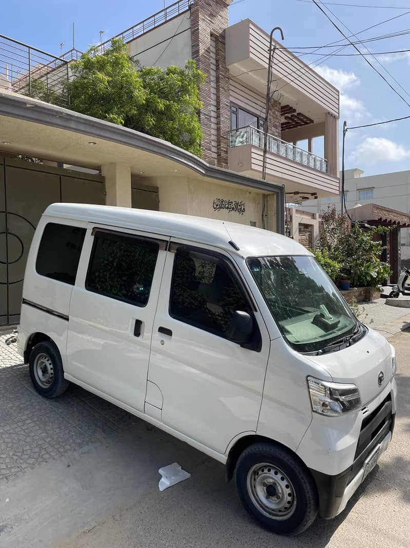Hijet 9
