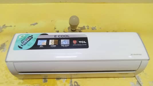 TCL 1 Ton E Cool (Almost New)