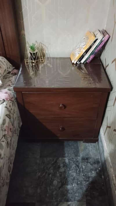double bed with the side table s dressing