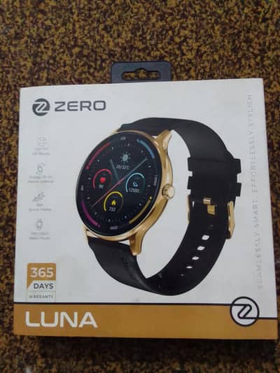 Zero Luna smart watch excellent condition