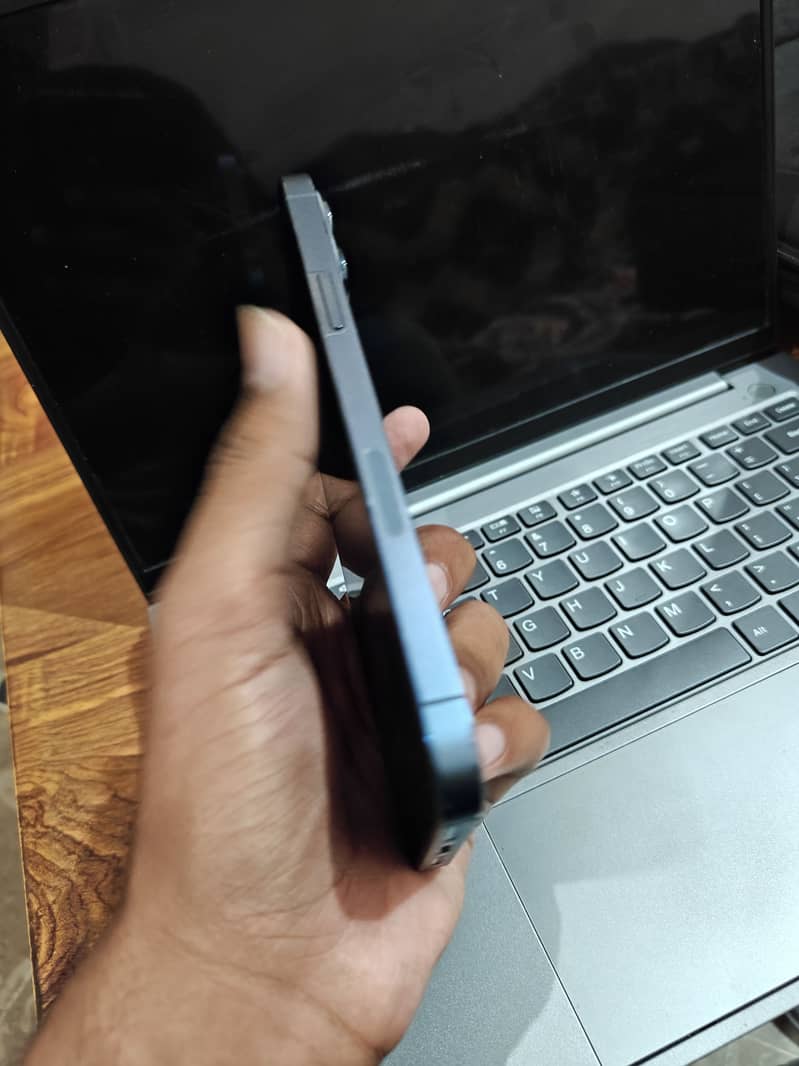 IPhone 13 Pro Max 5
