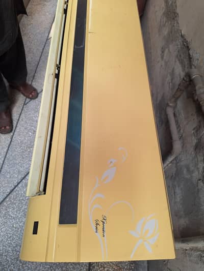 1.5 ton Ac Pel, working condition, newly serviced