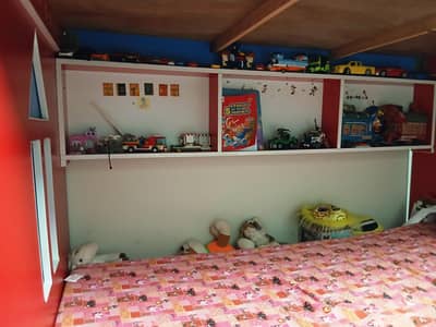 double decker bed for 3 person