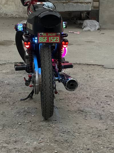 CG125