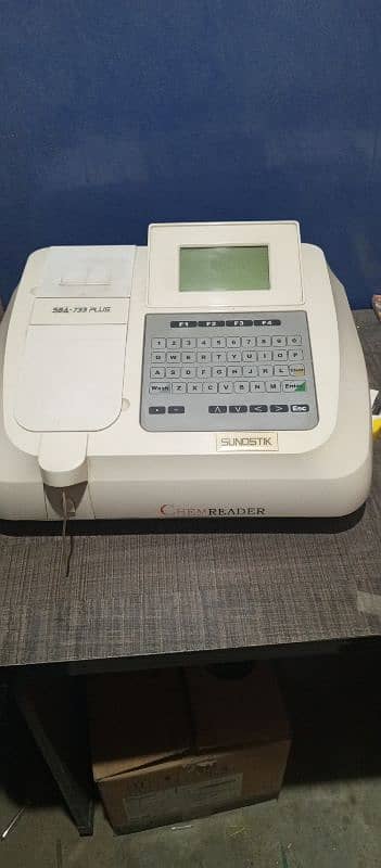 chemistry analyzer