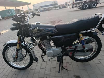 Honda CG 125 Model 2025 | Total Genuine | Urgent Sale