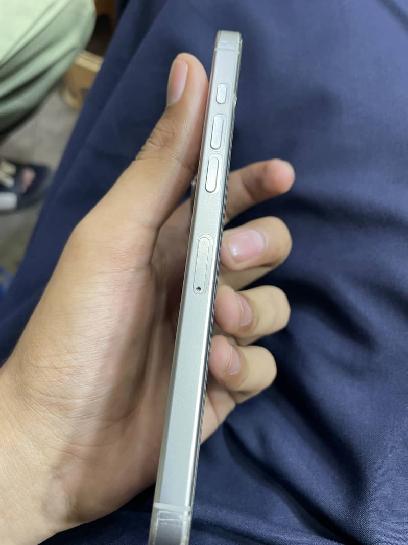 Iphone 16 pro max 1