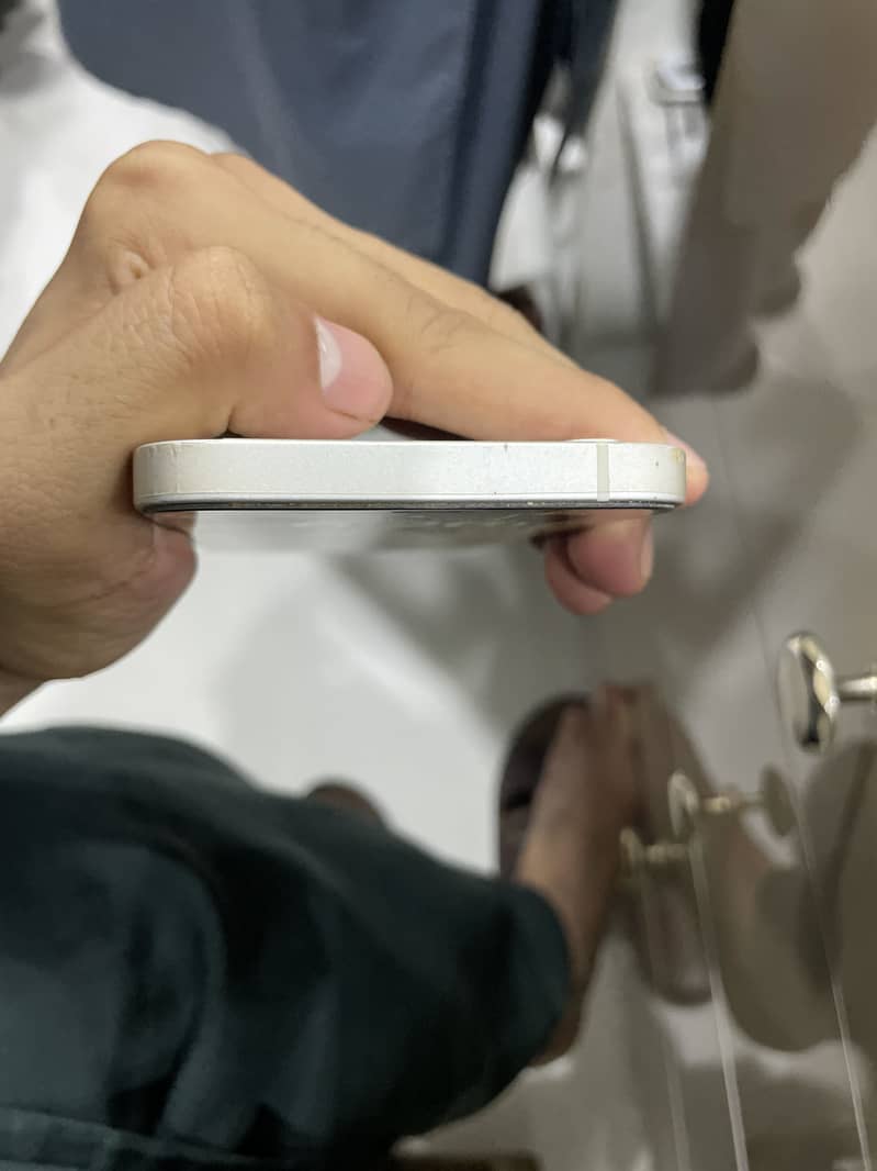 Iphone 12 4