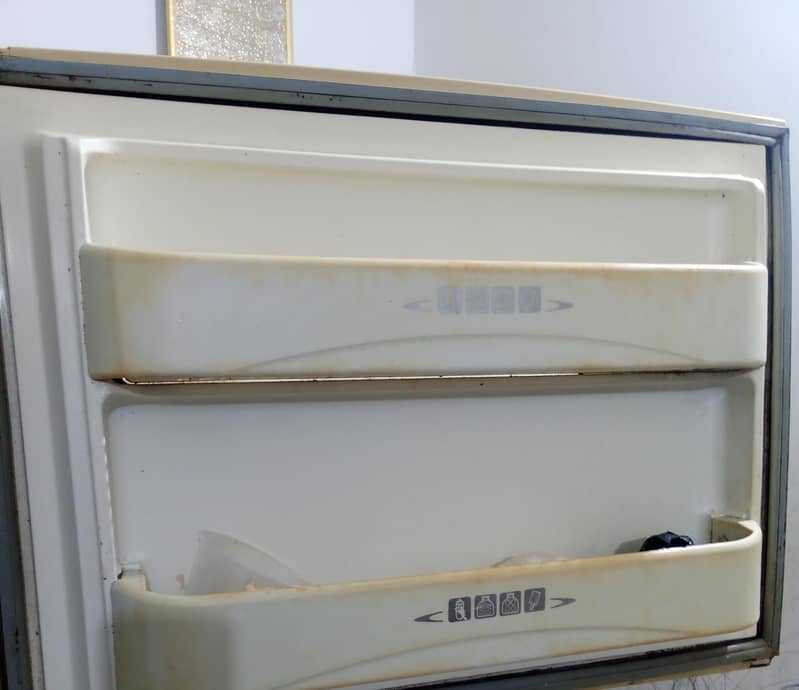 Dawlance fridge 6