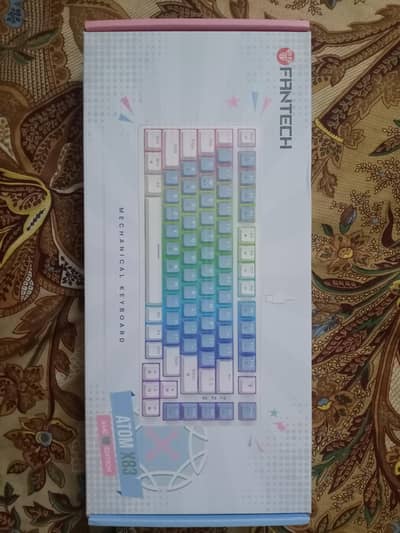 Selling my Gaming keyboard, mouse and mouse pad!