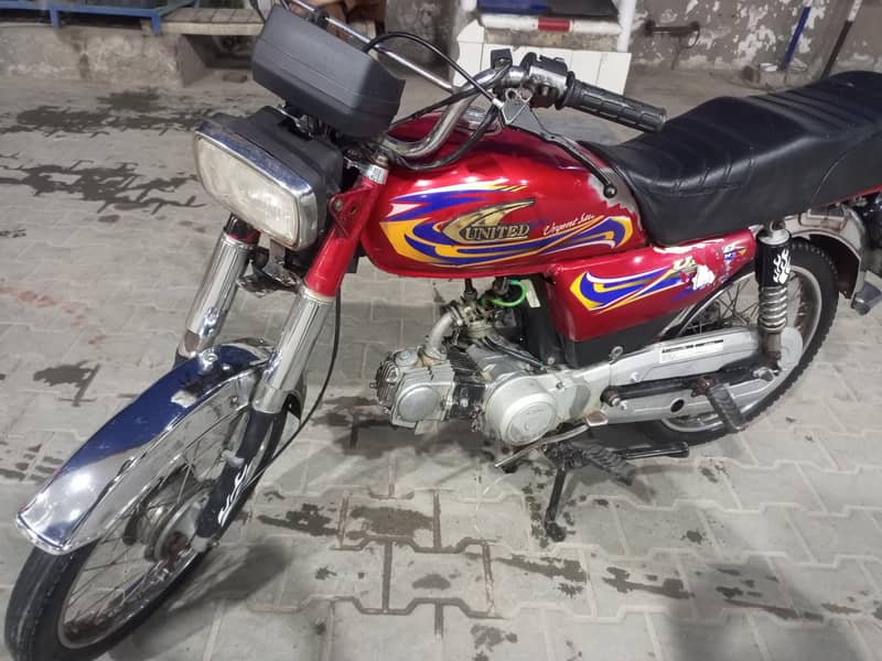 United 70cc 6