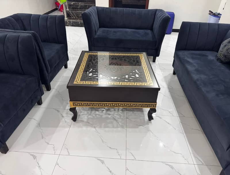 Sofa 7 seater with Table 0