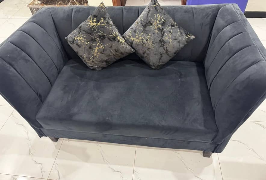 Sofa 7 seater with Table 2