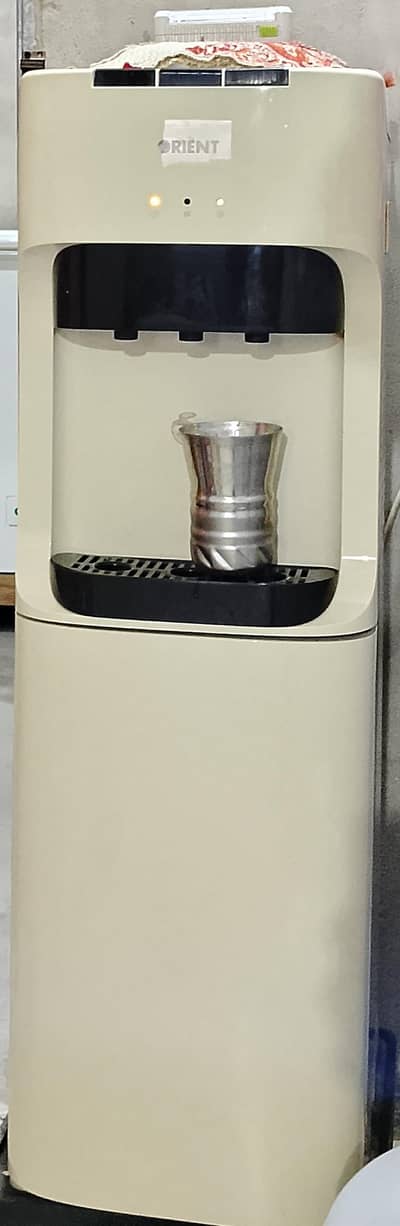 Water dispenser orient hot,cool,normal